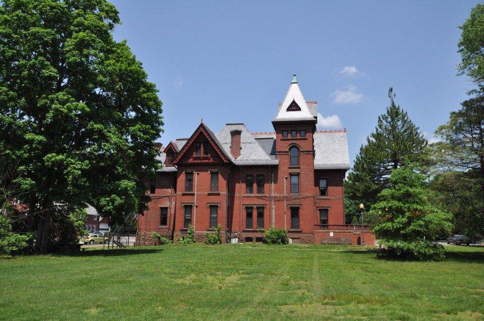 Bronson B. Tuttle House — Naugatuck